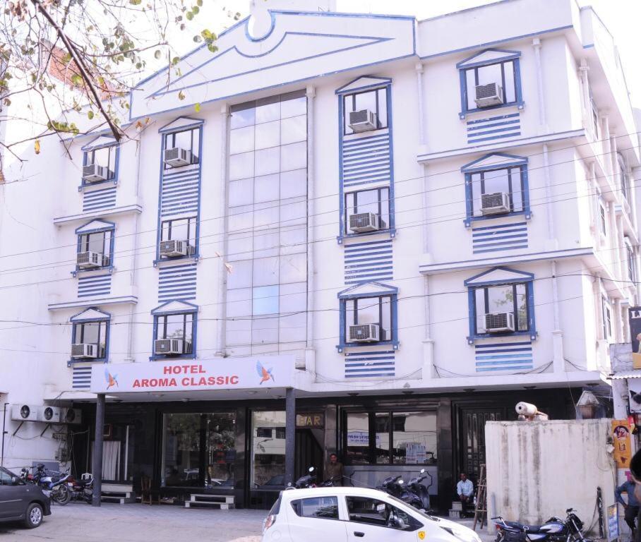 Hotel Aroma Classic Jaipur Bagian luar foto